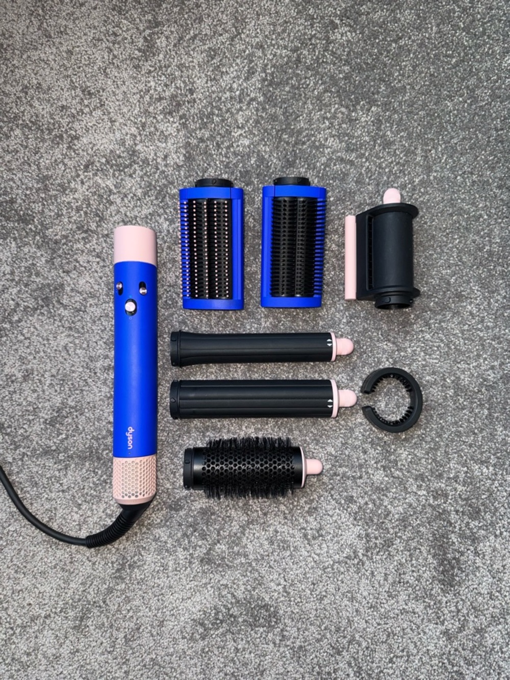 Dyson Airwrap Complete Long Kit - Picture 2 of 3